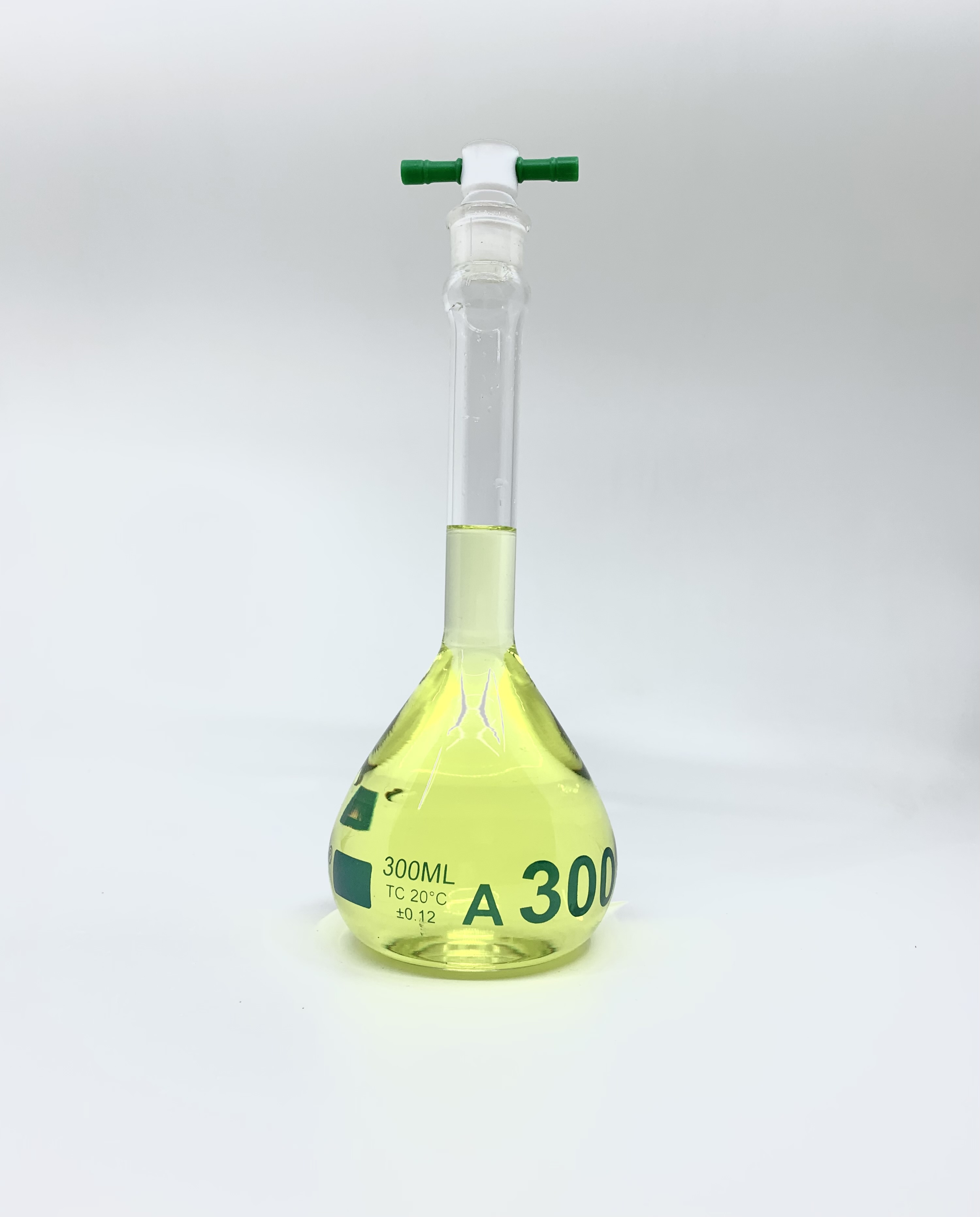 Volumetric Flask, 300mL, Heavy Duty, Wide Mouth, Clear, PTFE Stopper# 19, Class A, As Per USP Standards