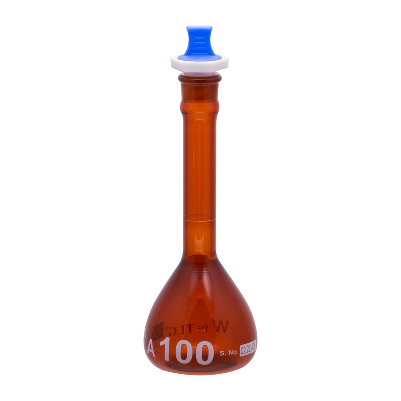 Fiole jaugée, numérotée et certifiée avec une graduation de classe A, col large, ambre, capacité 100 ml, bouchon en PP taille # 16, Selon les normes USP